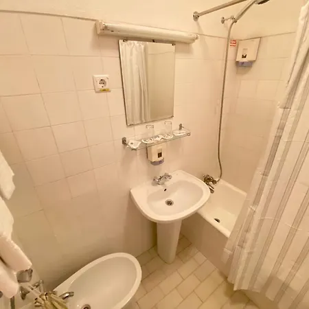 Uniao - ゲストハウス